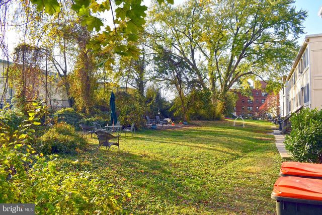 4474 MACARTHUR BLVD NW, Washington, DC 20007