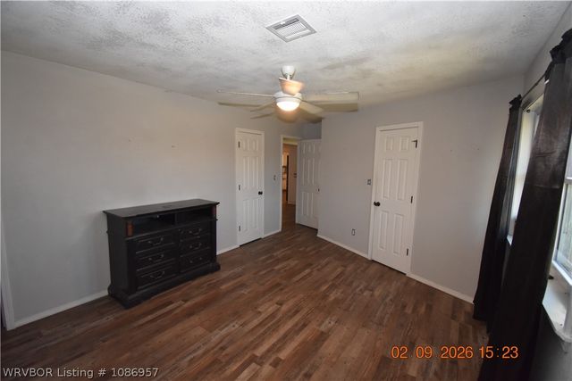 108042 N US 59 Highway, Sallisaw, OK 74955