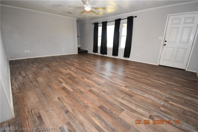 108042 N US 59 Highway, Sallisaw, OK 74955