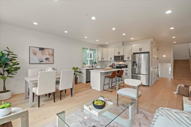 186 W Rincon Avenue, Campbell, CA 95008