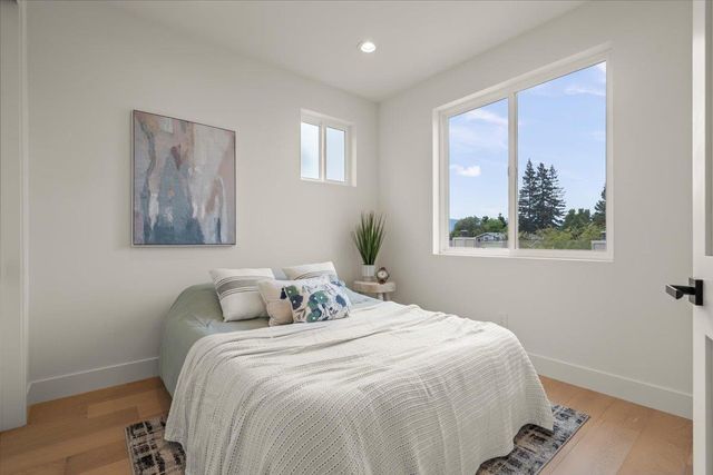 186 W Rincon Avenue, Campbell, CA 95008