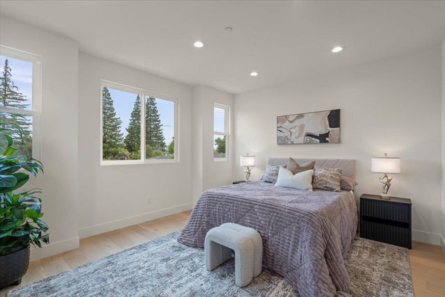 186 W Rincon Avenue, Campbell, CA 95008