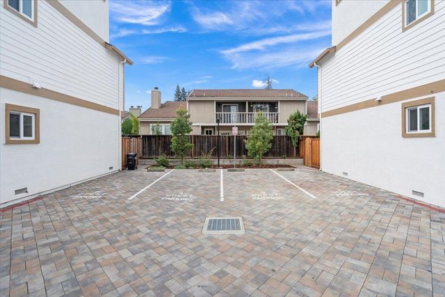 186 W Rincon Avenue, Campbell, CA 95008