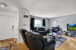 61-3 MINT TIER, Reading, PA 19606