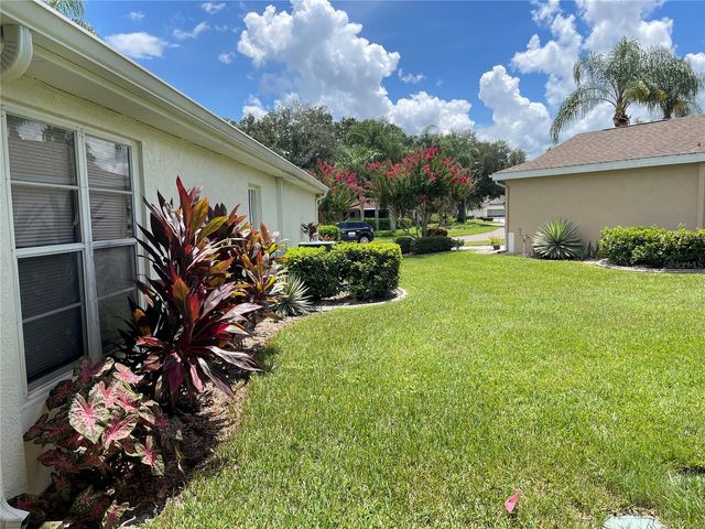 2222 MAYFIELD PALMS LANE 322, Sun City Center, FL 33573
