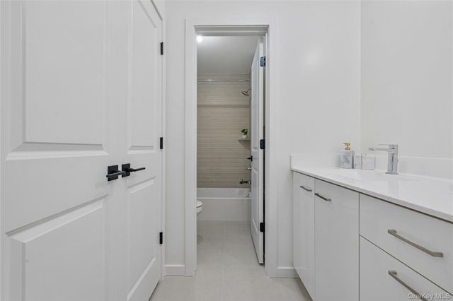 17 Union Road Unit 206, Spring Valley, NY 10977