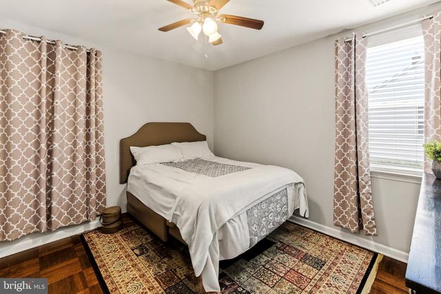 410 W RED BANK AVE, West Deptford, NJ 08096