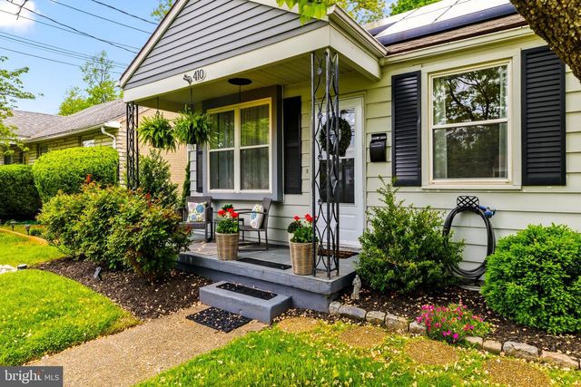 410 W RED BANK AVE, West Deptford, NJ 08096