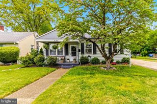 410 W RED BANK AVE, West Deptford, NJ 08096