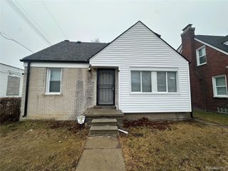 19131 Stansbury Street, Detroit, MI 48235