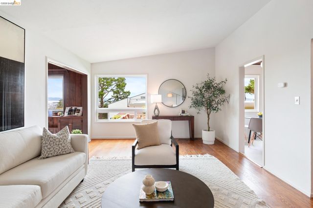 6630 Arlington Blvd, Richmond, CA 94805