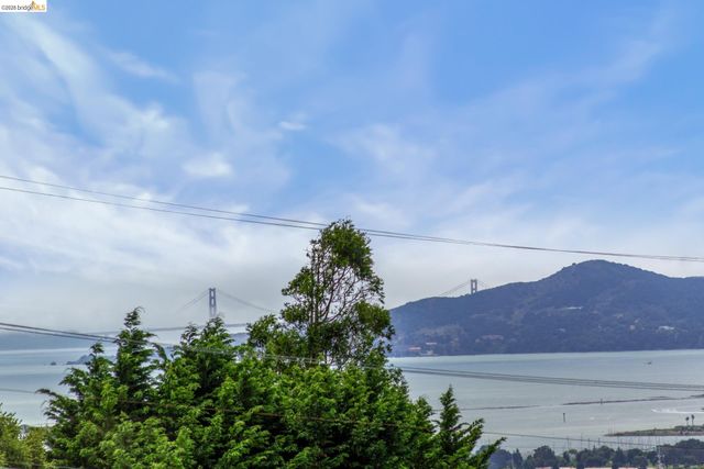 6630 Arlington Blvd, Richmond, CA 94805