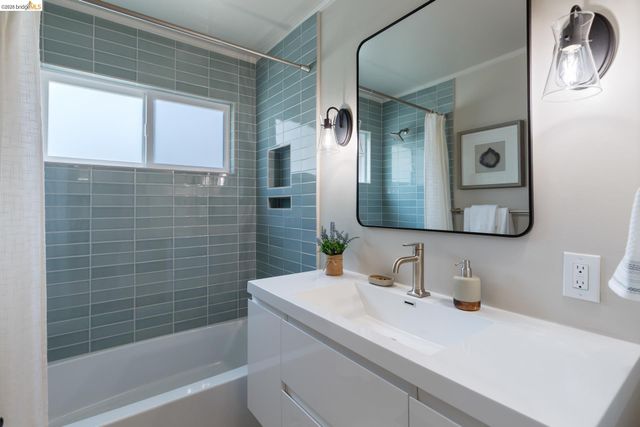6630 Arlington Blvd, Richmond, CA 94805