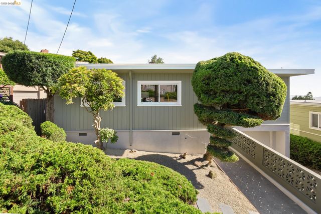 6630 Arlington Blvd, Richmond, CA 94805