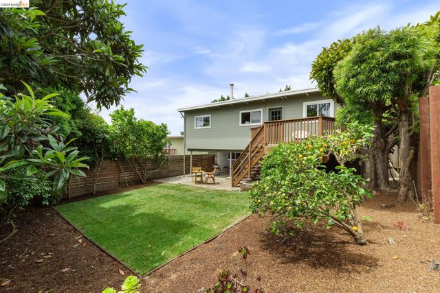 6630 Arlington Blvd, Richmond, CA 94805