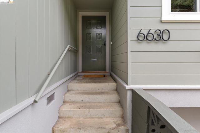 6630 Arlington Blvd, Richmond, CA 94805