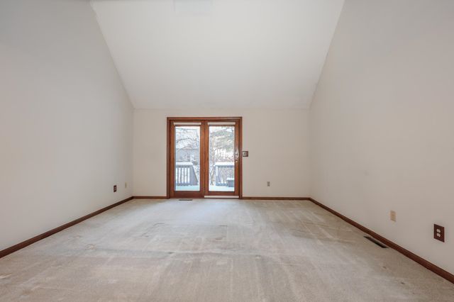 39 Glengarry Drive, Stratham, NH 03885