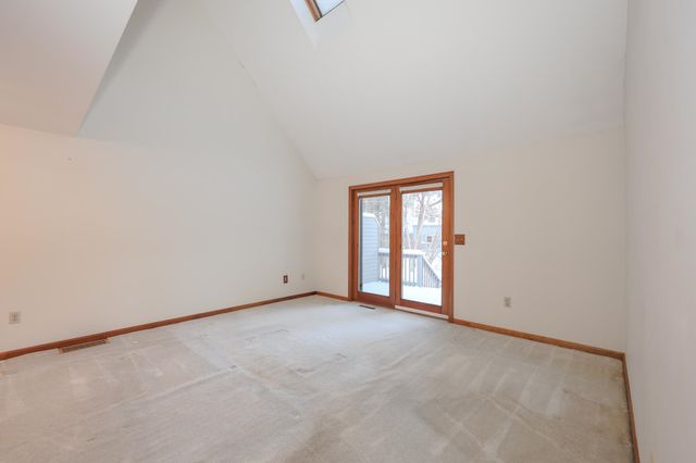 39 Glengarry Drive, Stratham, NH 03885