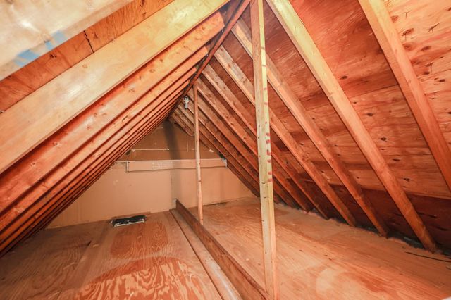 39 Glengarry Drive, Stratham, NH 03885