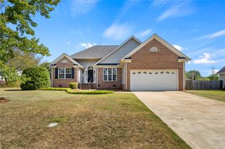 108 Thorncliff Place, Anderson, SC 29625