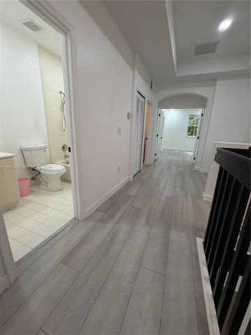 1432 SE 25th Avenue, Homestead, FL 33035
