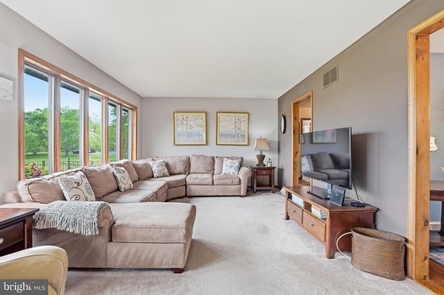 2045 ADAMS RD, East Greenville, PA 18041