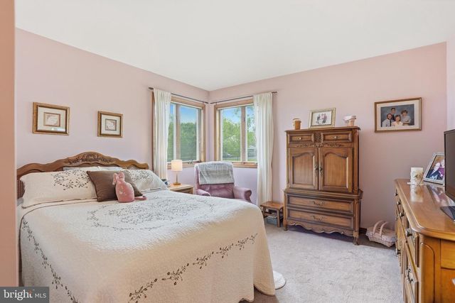 2045 ADAMS RD, East Greenville, PA 18041