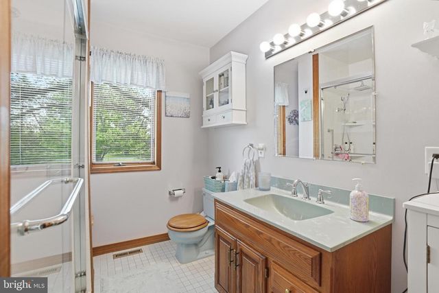 2045 ADAMS RD, East Greenville, PA 18041