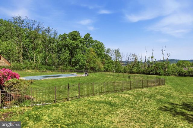 2045 ADAMS RD, East Greenville, PA 18041