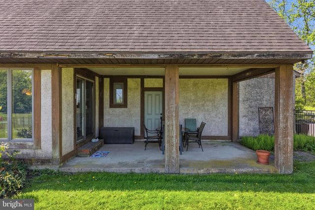 2045 ADAMS RD, East Greenville, PA 18041