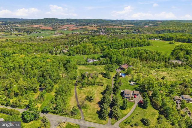 2045 ADAMS RD, East Greenville, PA 18041