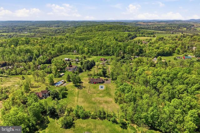 2045 ADAMS RD, East Greenville, PA 18041