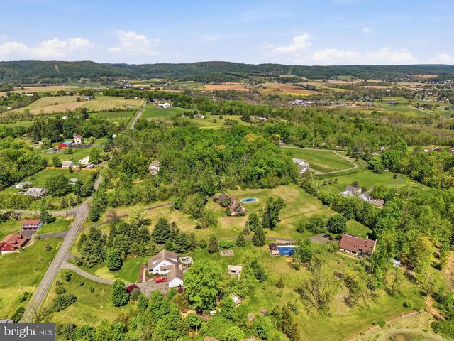 2045 ADAMS RD, East Greenville, PA 18041