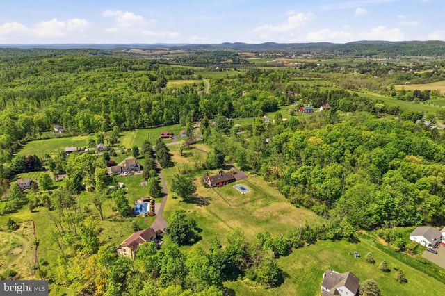 2045 ADAMS RD, East Greenville, PA 18041