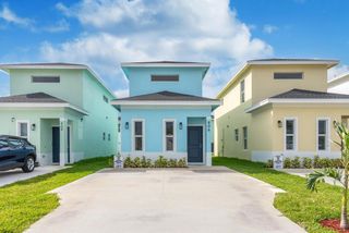 406 NW 13th Avenue, Boynton Beach, FL 33435