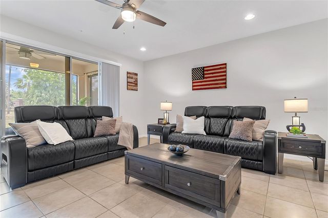 3046 ALESSA LOOP, Apopka, FL 32703
