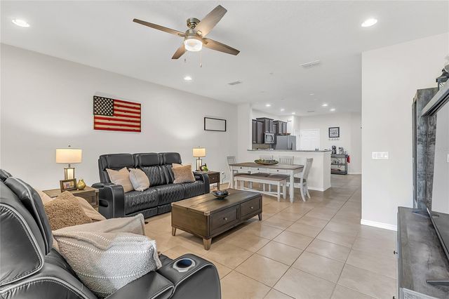 3046 ALESSA LOOP, Apopka, FL 32703