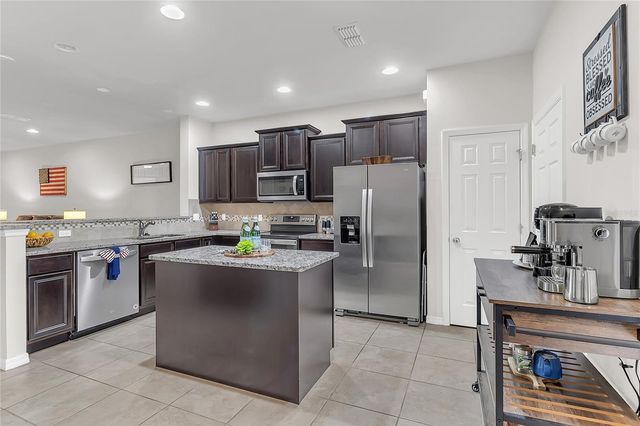 3046 ALESSA LOOP, Apopka, FL 32703