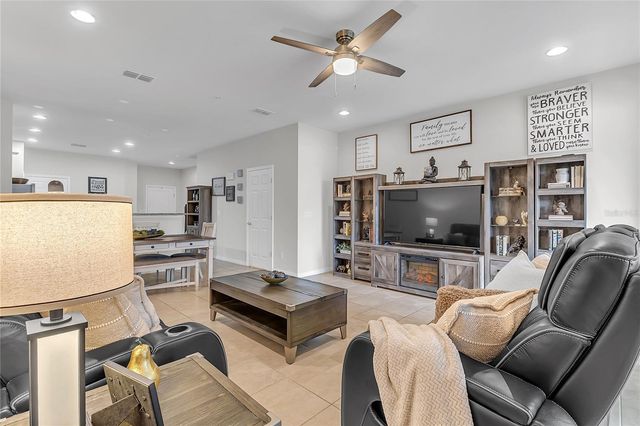3046 ALESSA LOOP, Apopka, FL 32703