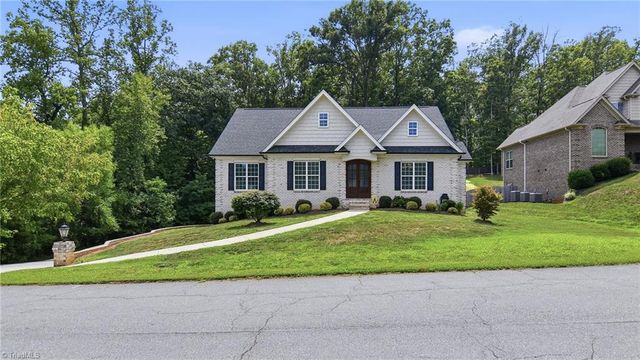6171 Olde Fields Way, Pfafftown, NC 27040