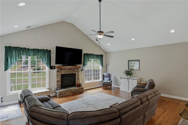 6171 Olde Fields Way, Pfafftown, NC 27040