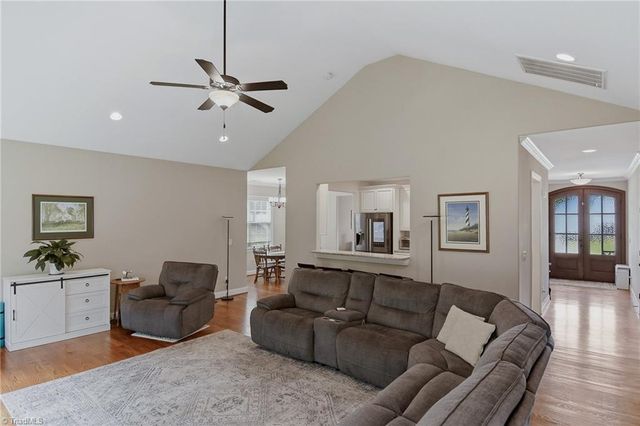 6171 Olde Fields Way, Pfafftown, NC 27040