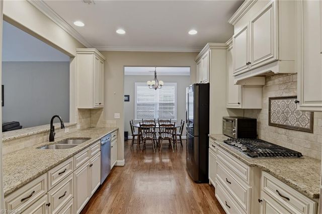 6171 Olde Fields Way, Pfafftown, NC 27040