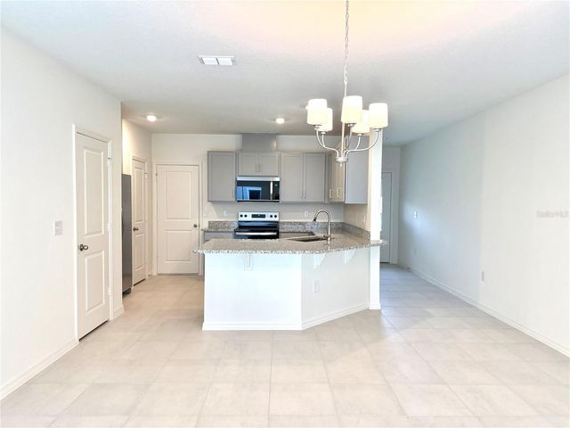 2817 MOONSHADOW COURT, Clermont, FL 34714