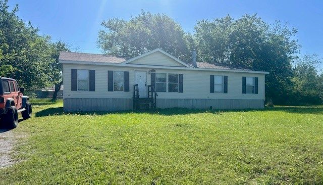 407 S Herman Street, Mexia, TX 76667