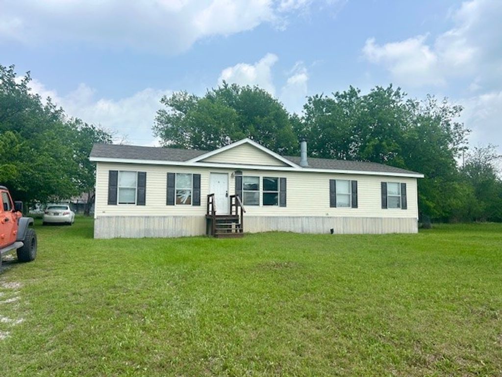 407 S Herman Street, Mexia, TX 76667