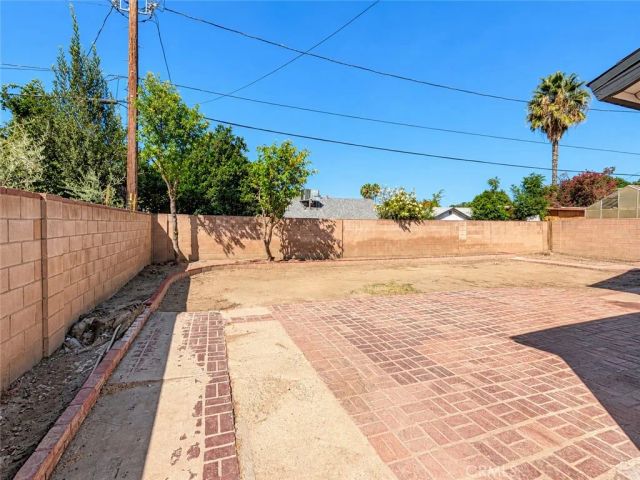 7919 Lasaine Avenue, Northridge, CA 91325