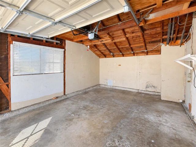7919 Lasaine Avenue, Northridge, CA 91325