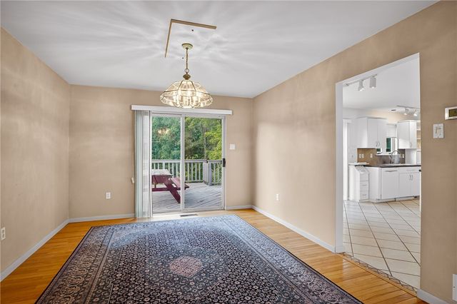 103 Village Dr, Cranberry Twp, PA 16066