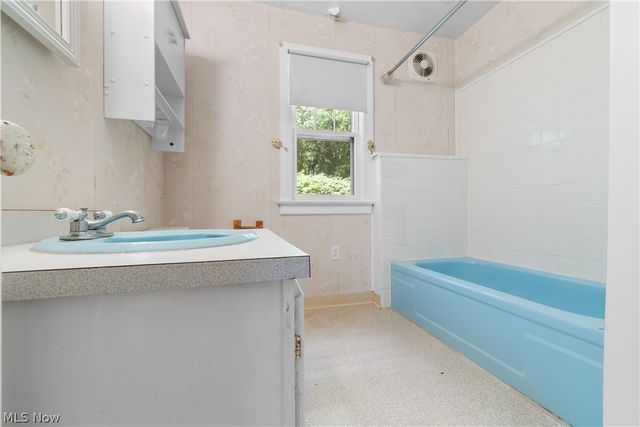 353 Southeast Avenue, Tallmadge, OH 44278